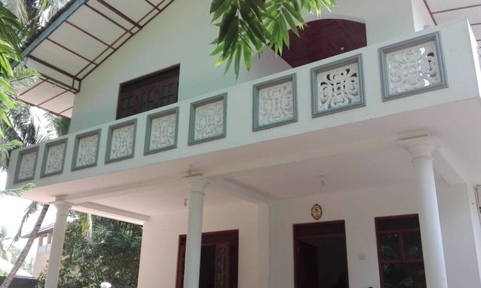 Ahungalla House | Nice holiday home near the beach