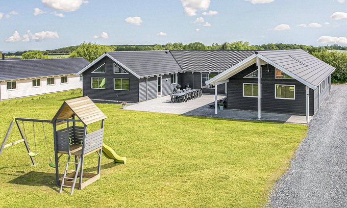 Bogense House | Nice home in Bogense with sauna