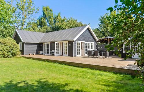 Smidstrup Strand House | Nice Home In Gilleleje With Wi-Fi