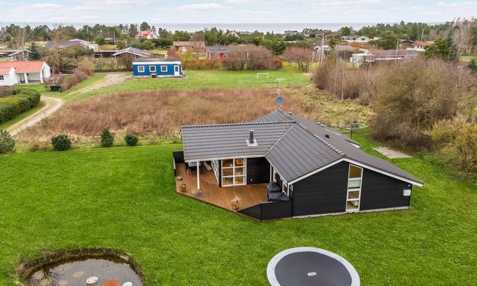 Fjellerup Strand House | Nice home in Glesborg with sauna