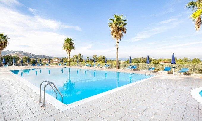 Badolato House | Nice home in Badolato Marina -CZ-