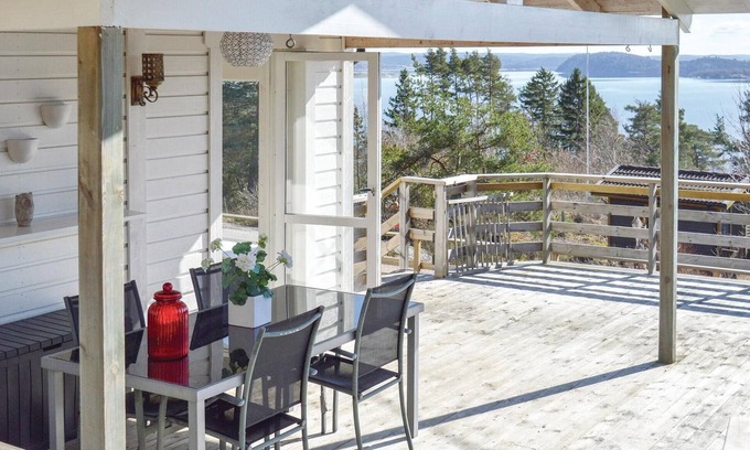 Uddevalla Municipality House | Nice home in Uddevalla with WiFi