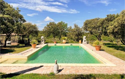 Venasque House | Nice Home In Venasque With Kitchen