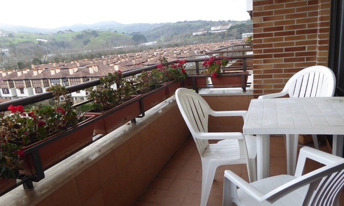 Zarautz Apartment | Nice house with views