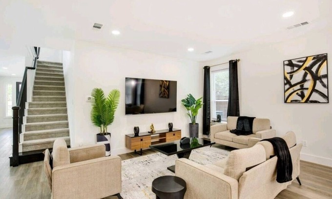 West Dallas House | Nice, luxurious 3 room duplex