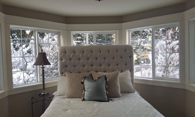 South Juanita House | Nice neighborhood, convenient location