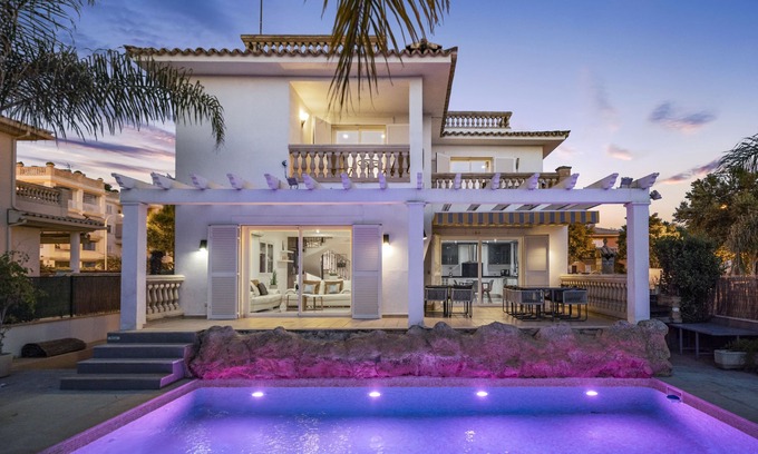 Palma de Mallorca Villa | Nice rooms near Palma / airport by the sea