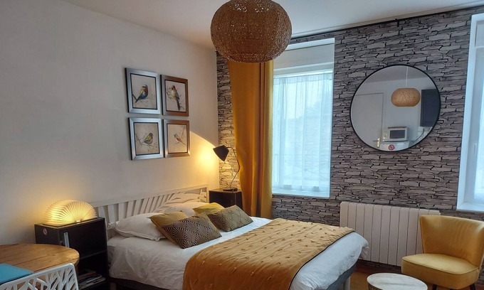 Downtown Apartment | Nice studio with terrace, Brest Center