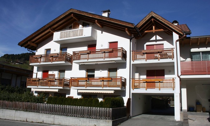 Monguelfo Apartment | nice & sunny flat in the Dolomites