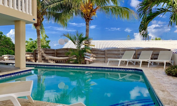 Cas Grandi Apartment | Nicely furnished apartment at the pool!