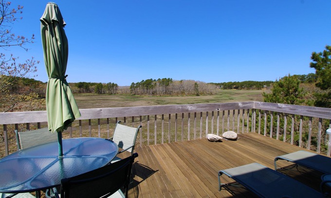 Wellfleet House | Nicely Furnished Home, Close to Lt. Island (1641)