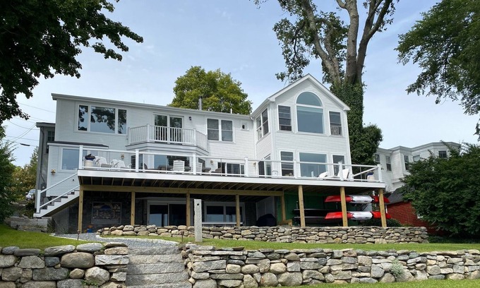 Castine House | NICEST RENTAL IN CASTINE HANDS DOWN!! ON THE WATER!! FULLY REMODELED IN 2020!!