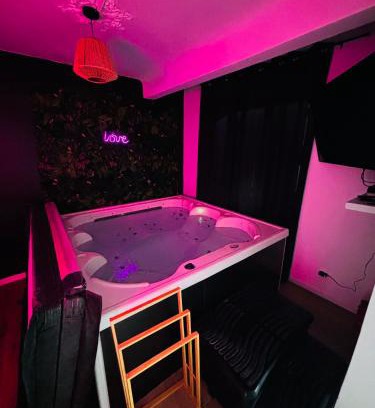 Piolenc House | Nid’Ange