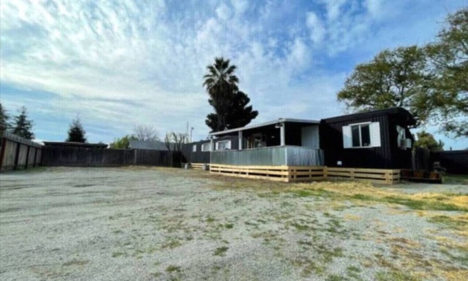 Visalia House | Nifty Trailer with Spacious Parking