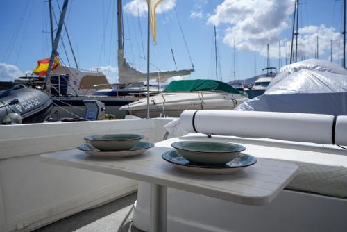 Puerto Calero Boat Rental | Night at sea Puerto Calero