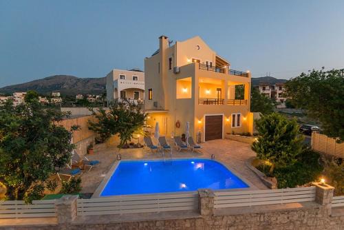 Roussospiti Villa | Νikolaos Villa with Private Pool, Playground & BBQ