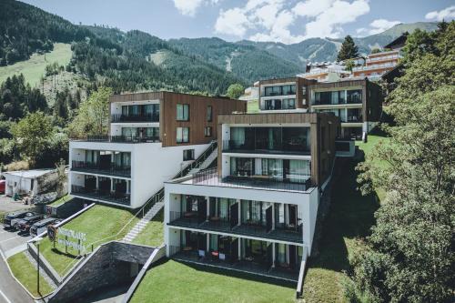 Zell am See Apartment | Nikolaus by AvenidA Panoramic Wellness Suites