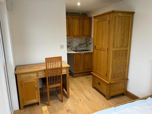 Yate House | Nikolay Lodge
