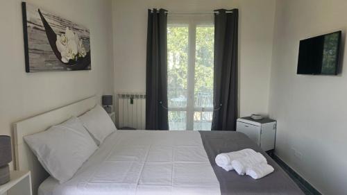 Sirolo House | Nina Camera
