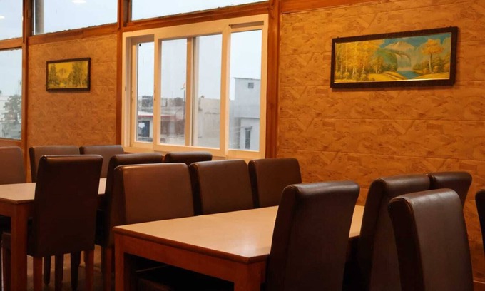 Bullawala Hotel | nIndulge in the ultimate retreat, where paradise awaits you at every turn.