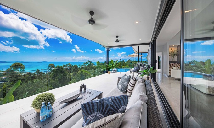 Whitsundays House | 'Nine Islands' Airlie Beach Luxury Holiday Home with ocean views