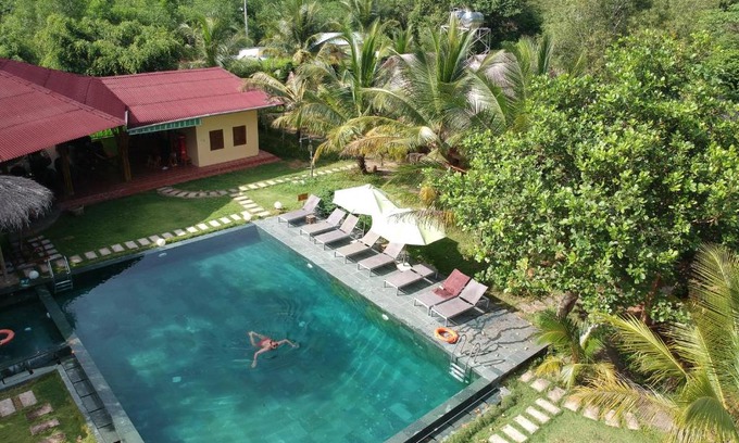Ong Lang House | Ninila Fruit Farm Bungalow