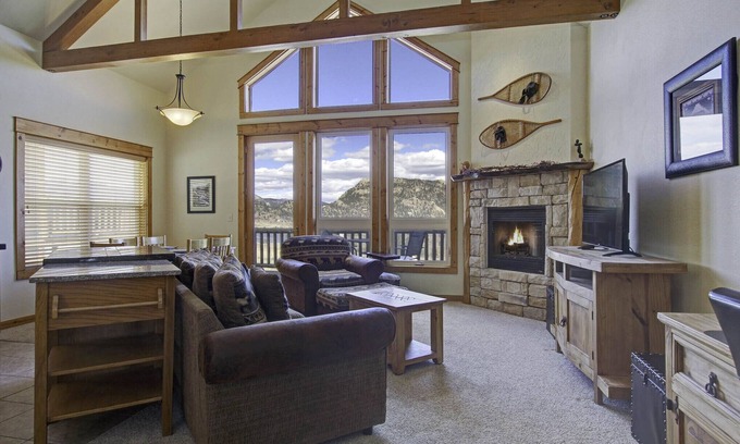 Estes Park Condo | Nisa Mountain 36 - 2 Br Condo with Lake and Mountain Views