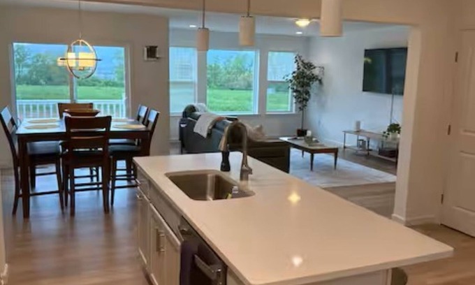 State College House | Nittany Nirvana: 3-bedroom townhome only 3 miles from Penn State!