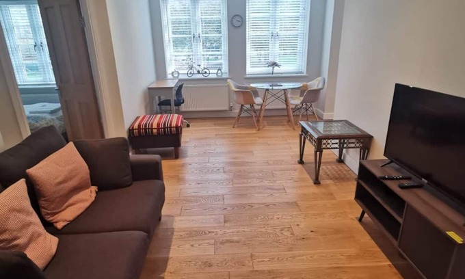 Banbury Apartment | No.11 - The Orchid