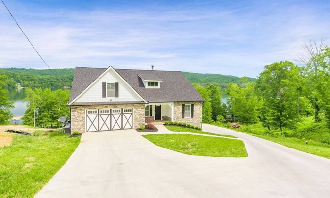 Maynardville House | NO STEPS TO THE LAKE! BRAND NEW LAKE FRONT HOME,** SERENITY AT THE LAKE**