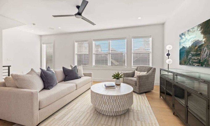 Downtown House | Nomad - Arts District - Garage - 0.5 mi DT