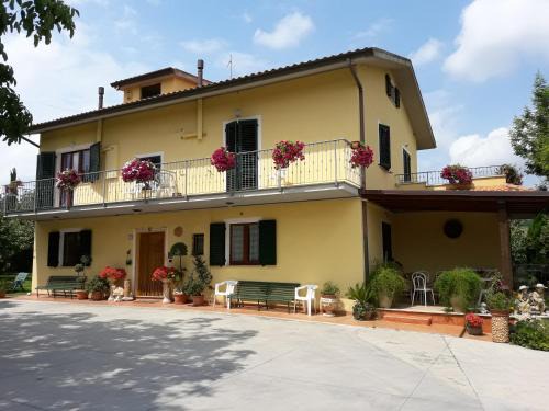 Offida House | Nonno Pio