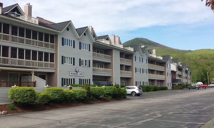 Lincoln Condo | Nordic Inn, Save 20% on Gorgeous 2BR, 2BA Condo!