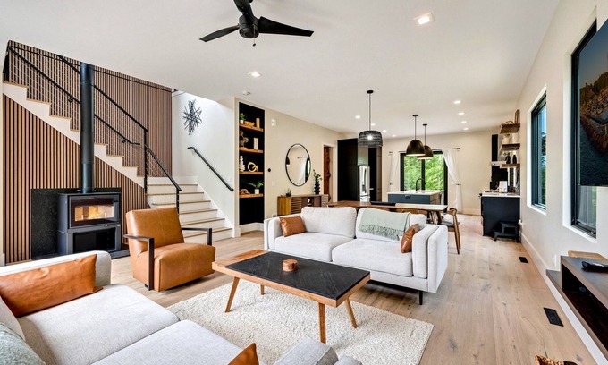 Egg Harbor House | Nordica House and Loft-Walk to Egg Harbor