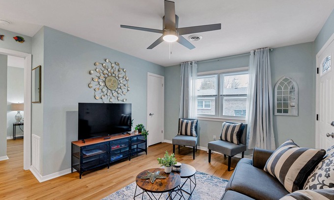 Norfolk - Virginia Beach House | Norfolk 2BR Gem WiFi Laundry Dogs Welcome