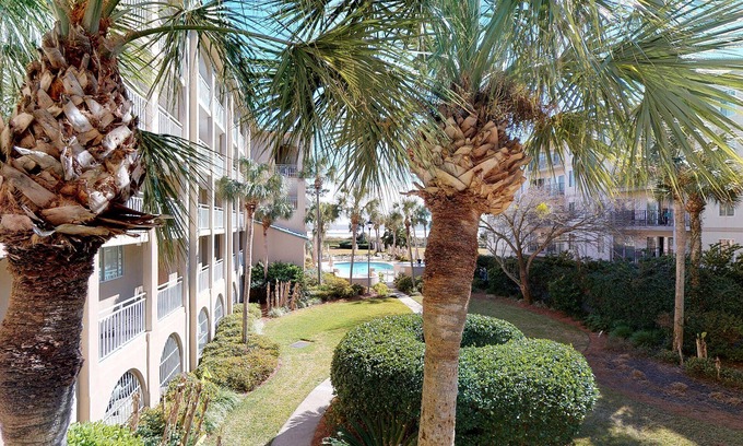 Saint Simons Island Condo | North Breakers 2 bedroom condo with access to the Beach