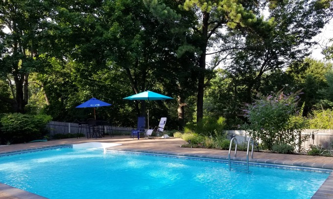 Cutchogue House | North Fork,Cutchogue-Nassau Point Home w Saltwater Pool, Private Beach Access