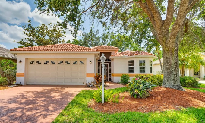 Herons Glen House | North Fort Myers Getaway w/Resort Amenities!