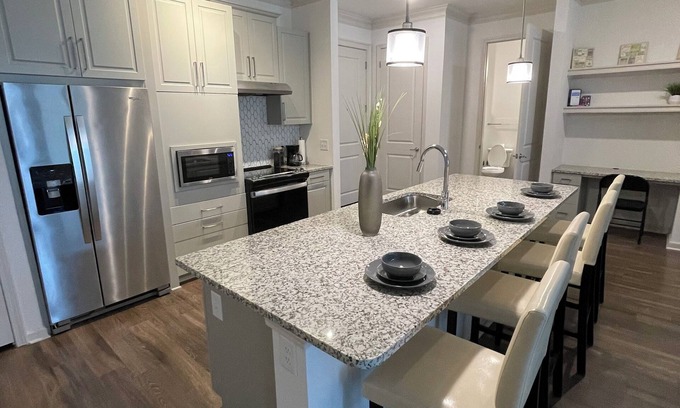 Buford Apartment | North GA Comfortable Luxury Apt