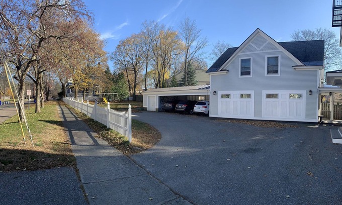 Burlington House | North Hill Section Home; walk to UVMMC & UVM, Chabad, downtown, lake.