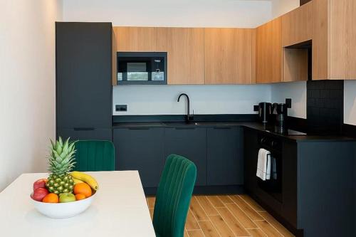 North Finchley Apartment | North London 1-Bed Apt Sleeps 3 10 Min to Tube