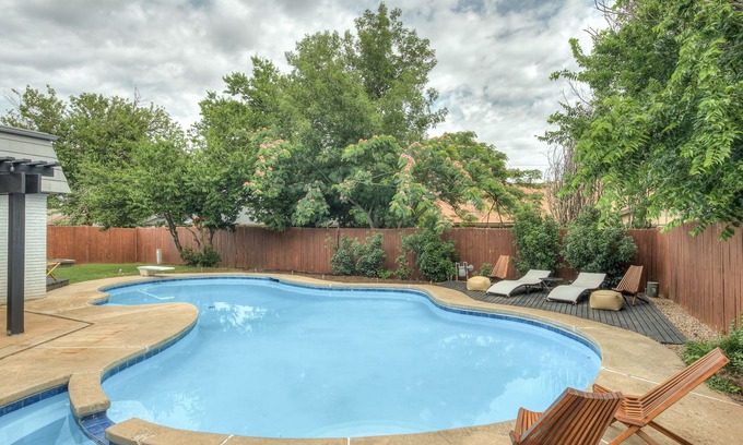 Oklahoma City House | North OKC - Large, Modern Home with Pool and Game Room