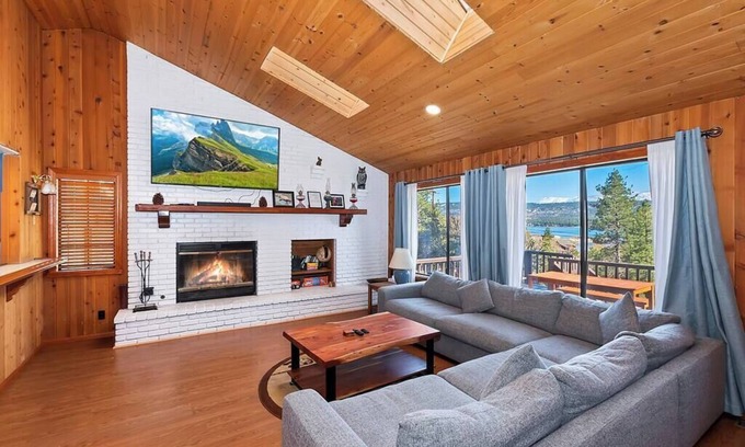 Fawnskin House | North Shore Chalet | Lake View + Spa + Game Rooms!