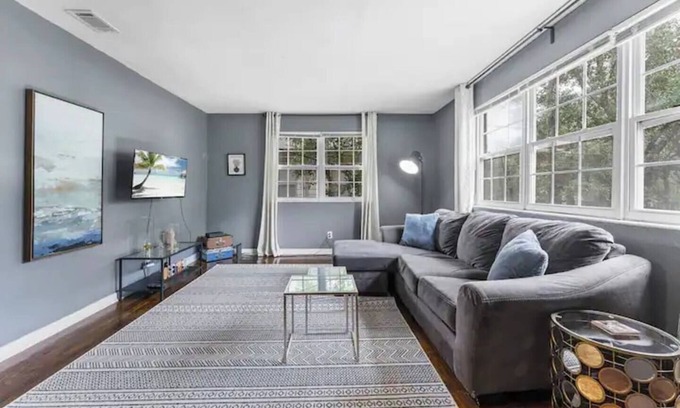 San Marco Apartment | Northeast Florida Retreat