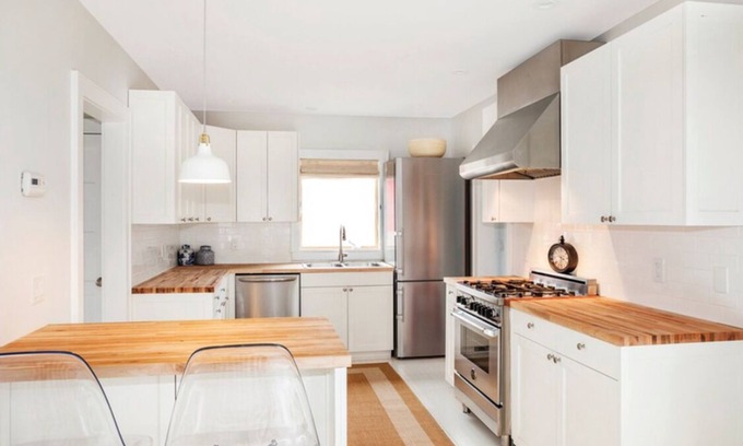 Cutchogue House | Northfork Contemporary Cottage