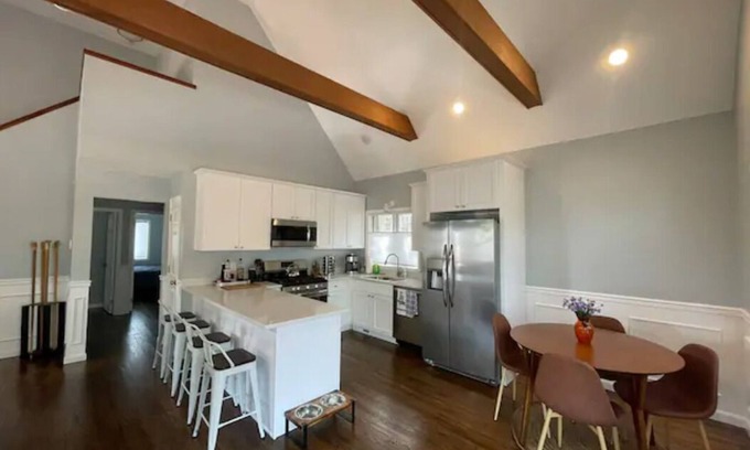 Southold House | NorthFork Serenity, next to beach and wineries
