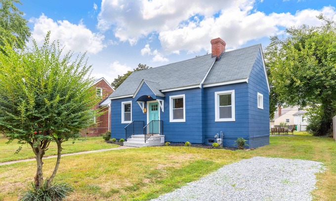 Mosby House | Northside Glampad Minutes from Richmond Raceway!