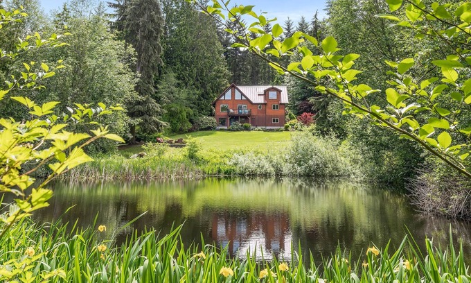 Poulsbo House | Northwest Chalet on Private Pond