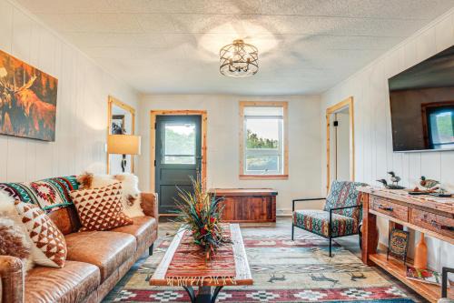 Minocqua House | Northwood Tours Escape with Boat Dock Access!