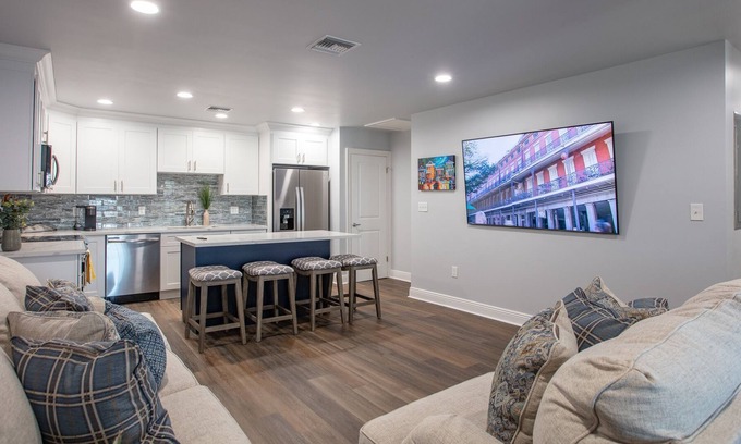 Metairie Apartment | NOTE: This booking is for two condos next to each other